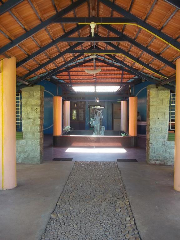 Stay Simple Riverdale Resort Hassan Exterior foto